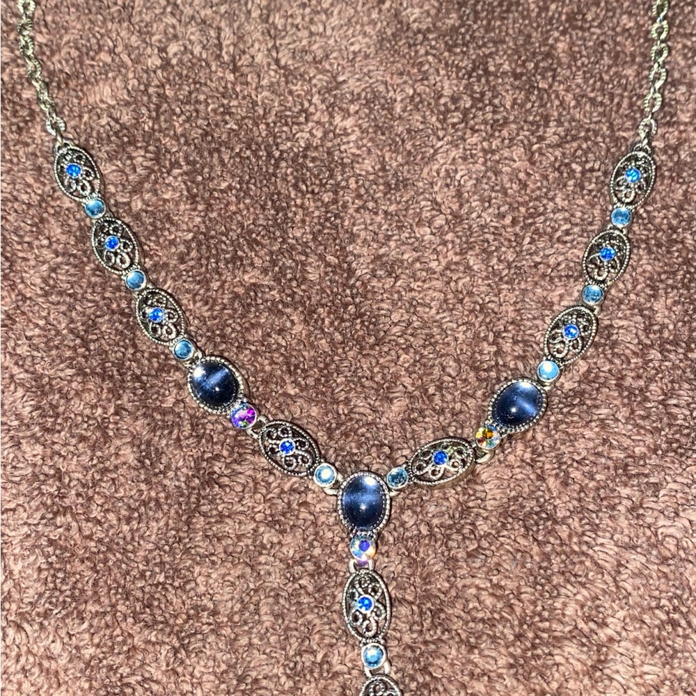 Avon Silver and Blue Y-Drop Necklace